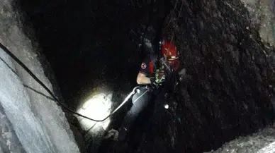 Kuyuya düşen kuzuya itfaiyeden nefes kesen kurtarma