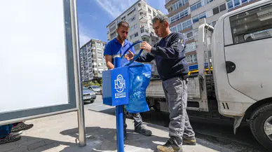 ESHOT’tan duraklarda temizlik hareketi