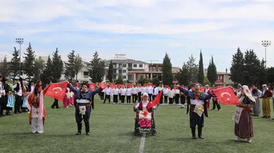 19 Mayıs Atatürk'ü anma ve Gençlik Spor Bayramı çoşkuyla kutlandı