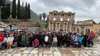 Geleceğin şehir plancıları Efes Selçuk’u gezdi