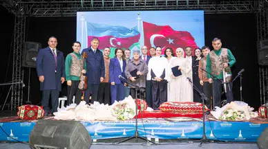 40 yıllık kardeşlik şarkılarla kutlandı