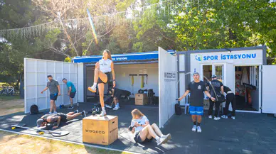 İzmirlilerin yeni adresi spor istasyonları oldu