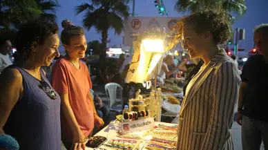 Karşıyaka Kadın Emeği Gece Pazarı başlıyor