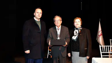 Bornova’dan aydınlanma yemini:“Uğur Mumcu’nun kalemi yerde değil”