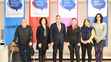 İzmir Kent Konseyi’nden Yerel Demokrasi ve Sivil Toplum Paneli