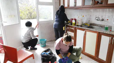 Seferihisar Belediyesi’nden gönüllere dokunan “Sosyal Destek”