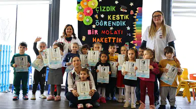 Atatürk’ün İsmi De Resmi De Yüreklerde: Efes Selçuk’tan Örnek Uygulama