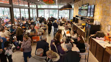 Menemenliler Aynısefa'yı çok sevdi