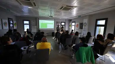 EFES SELÇUK’TA EĞİTİMLER DEVAM EDİYOR: ÜRETİCİYE KATKI SUNAN TARIM EĞİTİMİ