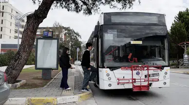 Balçova Belediyesi’nden Üniversiteye Hazırlanan Gençlere Ulaşım Desteği