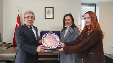 DEÜ REKTÖRÜ PROF. DR. BAYRAM YILMAZ, İZNİK’TE ARKEOLOJİK ÇALIŞMALARI YERİNDE DEĞERLENDİRDİ