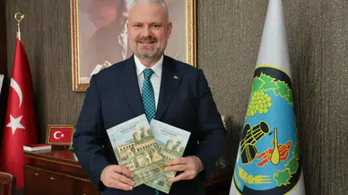 Menemen tarihi 2 cilt kitap oldu