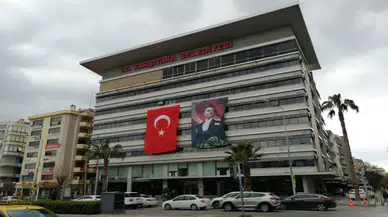 CHP Karşıyaka'da meclis üyesi istifa etti