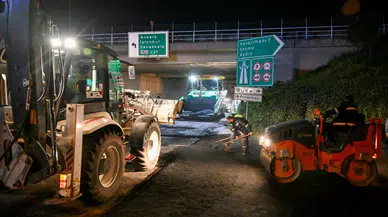 Bornova’da yağmur bitti, asfalt serimi başladı