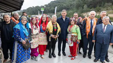 Başkan Tugay, Yörük ve Türkmenlerle çifte bayram coşkusunu paylaştı
