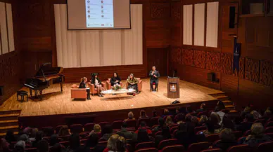 İzmir’de kadın emeği ve engellilik masaya yatırıldı