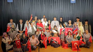 Seferihisar'da Dünya Tiyatro Günü coşkusu