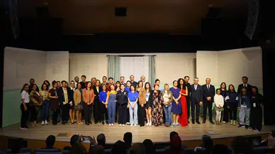 Kınay “Karabağlar Kent Tiyatrosu ile birlikte üretiyor, sanatla geleceği kuruyoruz”