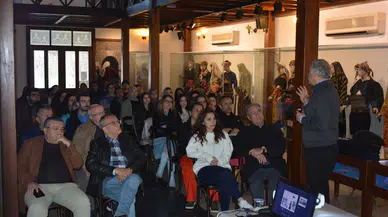 EÜ’de “Tarihin Akışını Değiştiren Mikroorganizmalar” söyleşisi düzenlendi