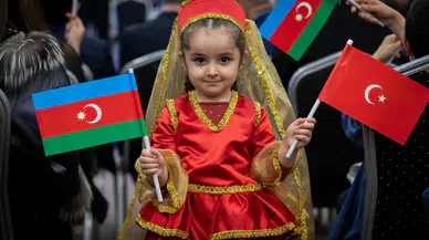 İzmir'de Azerbaycan rüzgarı