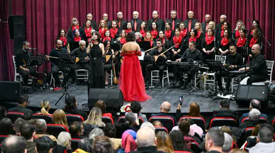 Dayanışmanın Türküsü Bornova’da Yükseldi