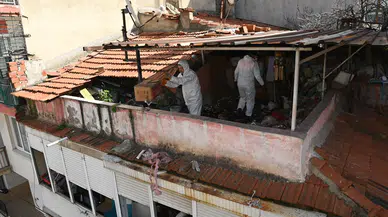 Karabağlar’ da Çöp Ev Tamamen Temizlendi