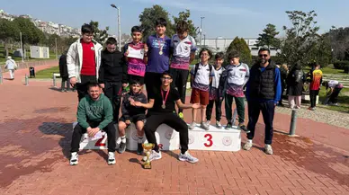 Atatürk Ortaokulu Öğrencileri Oryantiringde İzmir’e Damga Vurdu