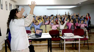 Bayraklı’da 14 Okulda 2 Bin 200 Öğrenciye Hijyen Eğitimi