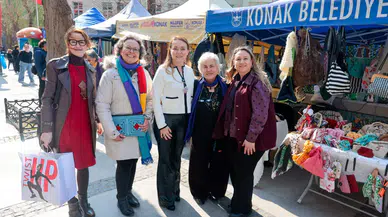 Konak’ta kadın emeği ve dayanışmasına festival gibi kutlama