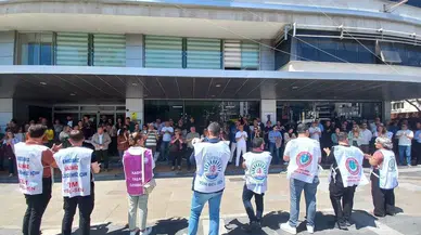 Karşıyaka'da memurların yüzü güldü: Uzun süren pazarlıklar mutlu sonla bitti