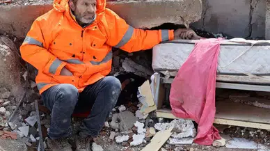 6 Şubat'ta Yıkılmıştık, Unutmayalım!