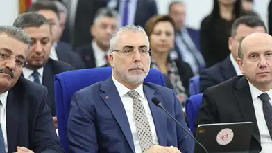 Asgari ücrette uzlaşma umudu, Bakan Işıkhan deprem ve istihdam sorunlarına da değindi.