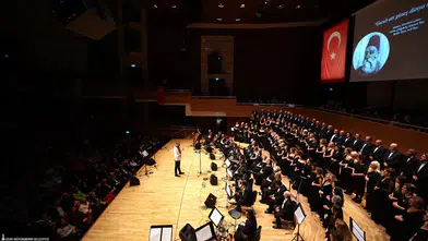 İzmir Büyükşehir Belediyesi Korosu "Sonbahar Şarkıları"yla yüreklere dokundu