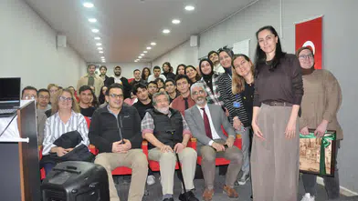 Duayen Savaş Muhabiri Coşkun Aral Egeli gençlerle buluştu