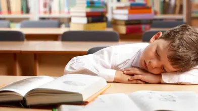 Sınav Başarısını Gölgeleyen Tehlike: Uykusuzluk Beyni Nasıl Etkiliyor?