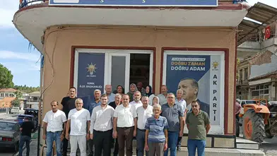 AK Partili Kırkpınar’dan Özel’e yanıt; Siz önce İzmir’in çöplerini temizleyin