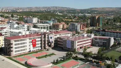 İzmir’de özel okulda “din dersi ve Erdoğan” soruları iddiası: Veliler yargıya gidiyor