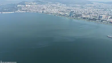 İzmir Körfezi’nde yine dış kaynaklı kirlilik alarmı
