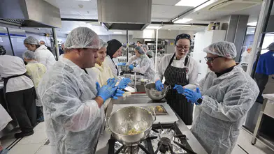 Konak’ın temiz kalpli şeflerinden down sendromuna ‘tatlı’ farkındalık