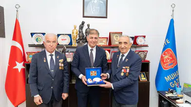 Başkan Tugay: Şehit yakınları ve gaziler bizim için kutsal emanettir