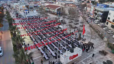 Urla’da Ramazan’ın bereketi dayanışma sofralarında paylaşıldı