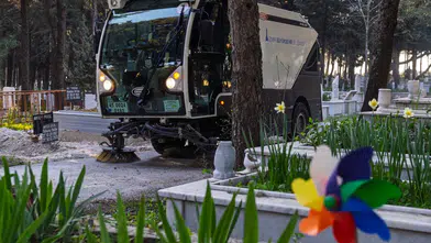 İzmir’de mezarlıklar Ramazan Bayramı’na hazırlanıyor