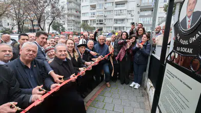 Konak’tan vefa örneği: Dr. Fadıl Ünal’ın adı Güzelyalı’da ölümsüzleşti