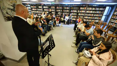 KÜTÜPHANE HAFTASI DOPDOLU: MÜZİK, RESİM VE YARATICI DRAMA BİR ARADA