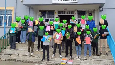 Karşıyaka’nın çınarlarından yürekleri ısıtan dayanışma örneği