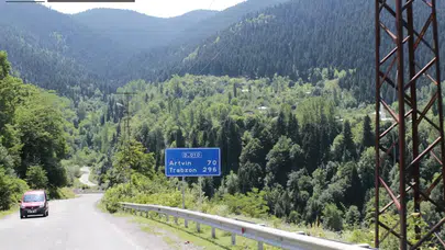 İzmir Artvin Arası Kaç Km ve Kaç Saat: Tren Var mı, Otobüs, Uçak Saatleri?