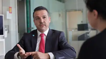 Kürşad Zorlu Kimdir, Kaç Yaşında, Evli Mi? İYİ Parti'den İstifa Etti: Siyasi Arenada Şok Etkisi