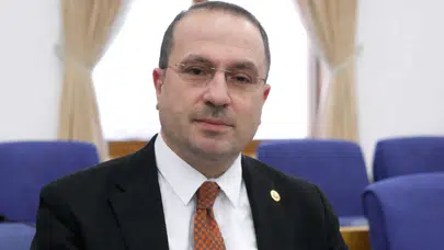 Kırkpınar’dan CHP’ye Sert Yanıt: “Biz Koltuk Değil, Hizmet Siyaseti Yapıyoruz”