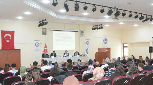 EÜ’de “Doğu Türkistan’da Asimilasyon ve Soykırım” anlatıldı