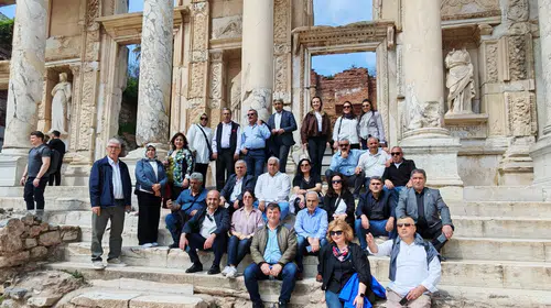 Bornova Muhtarlar Akademisi’nden anlamlı final